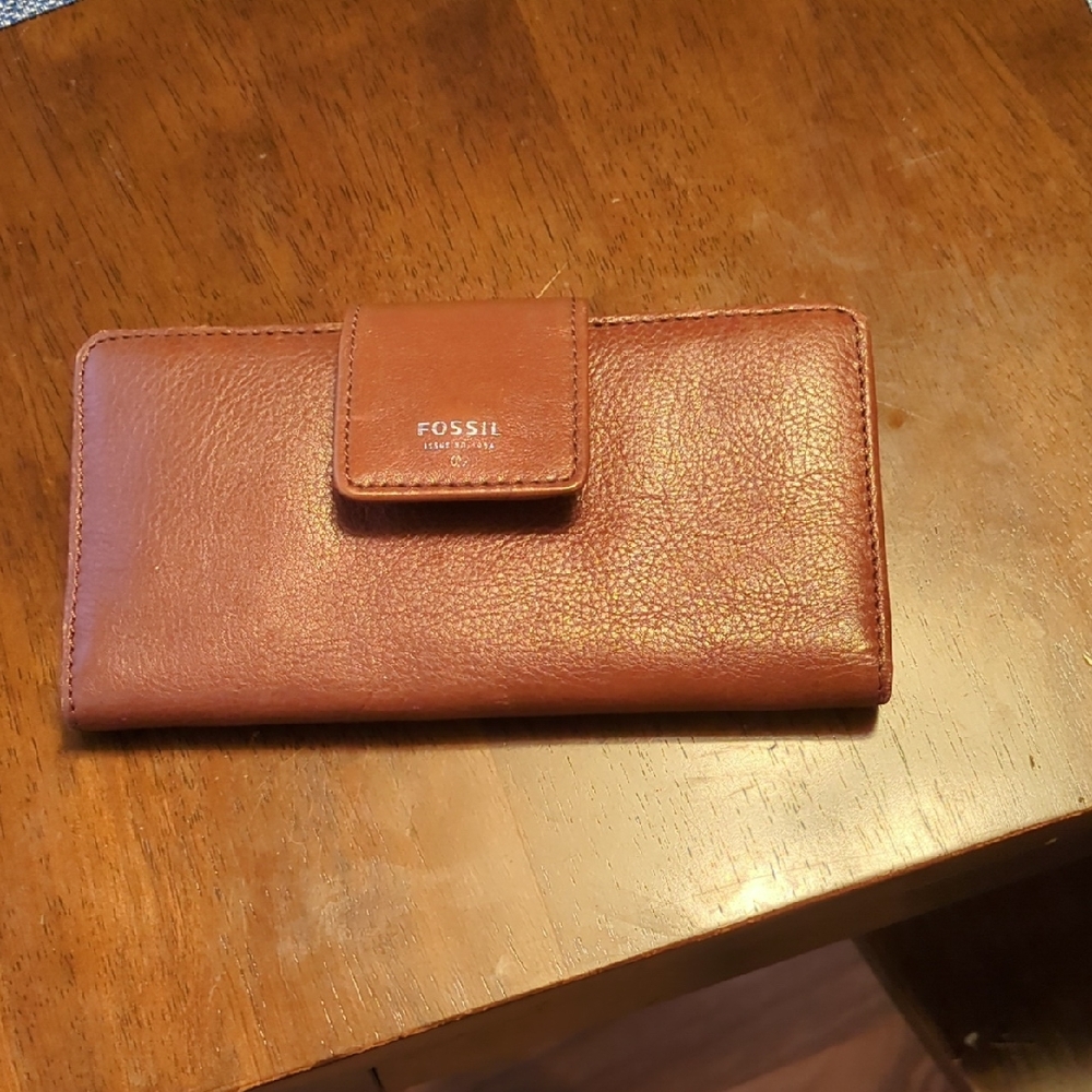 Fossil Cognac Leather Wallet